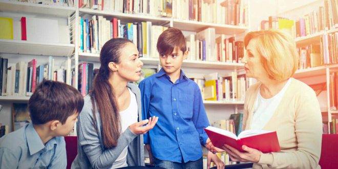 أهمية التواصل بين المدارس وأولياء الأمور