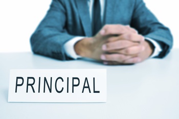 role of administrator in school